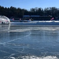 冰雪秘境里的镜泊湖